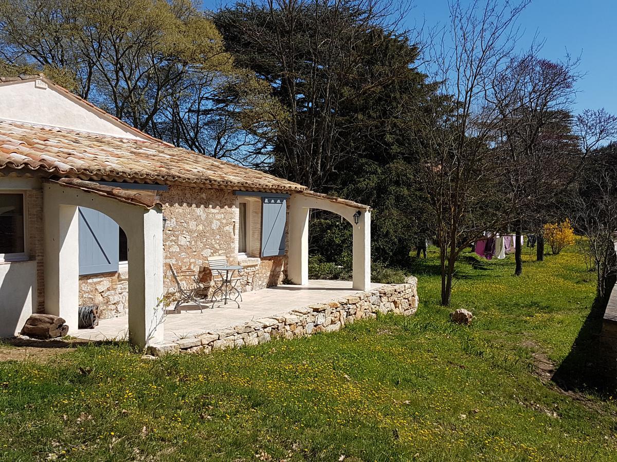 Bed and Breakfast Le Domaine Saint Martin Flassans-sur-Issole Екстер'єр фото